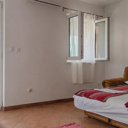 Апартаменты With Parking Space Sveta Nedilja, Hvar - 14086 Елса